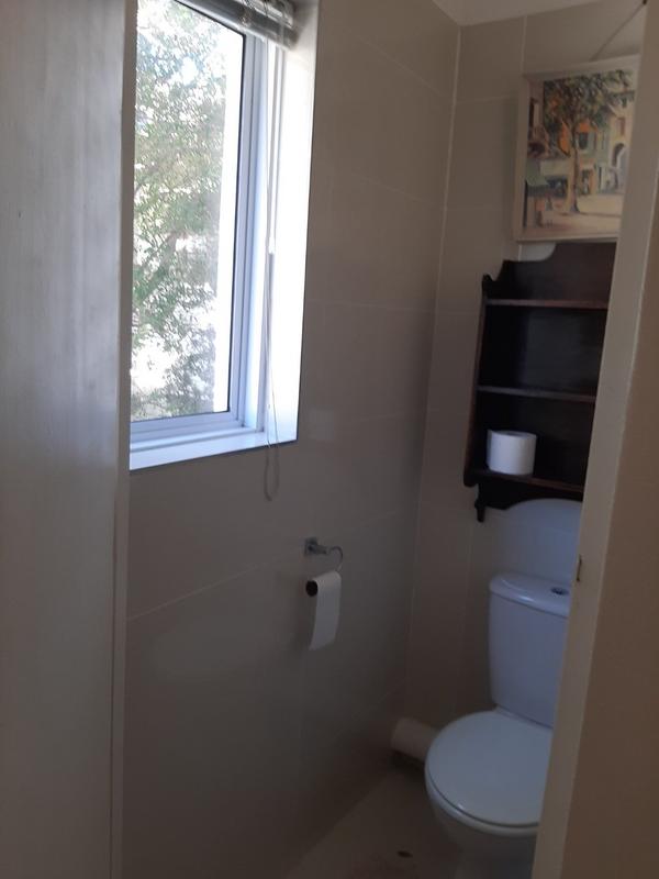 To Let 2 Bedroom Property for Rent in Fish Hoek Western Cape